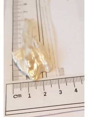 Loose Baroque Arrow Freshwater Keshi 25.5 ct  5.1 gr  6 cm  x 3 .5 cm